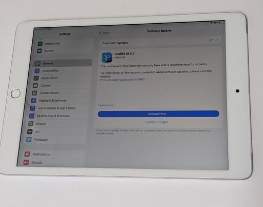 Buy & Sell Liverpool Liverpool - Photos for Apple iPad 8 – 128GB – WiFi + SIM (No offer)