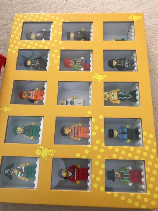 Buy & Sell Arborfield Cross Wokingham - Photos for 27 Lego figures