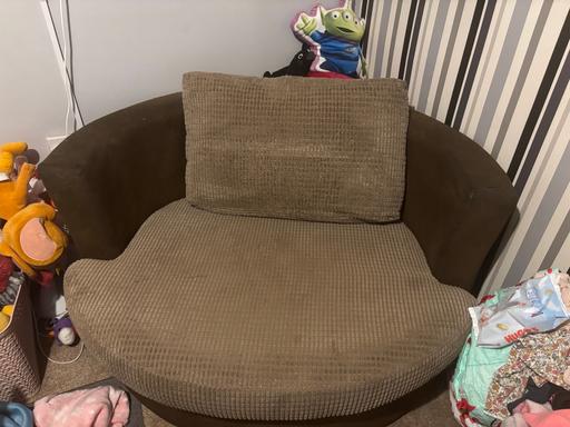 Buy & Sell Tingley Leeds - Photos for Swivel cuddle chair