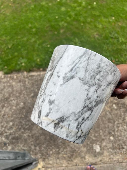 Buy & Sell Hayes Hillingdon - Photos for Marble plant pots x2
