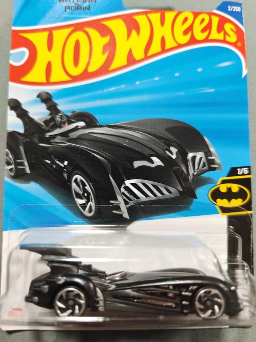 Buy & Sell Boughton West Northamptonshire - Photos for hot wheels batman and robin batmobile