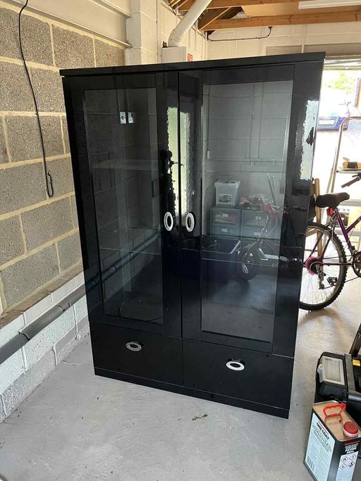 Buy & Sell Saltburn-by-the-Sea Redcar and Cleveland - Photos for Black gloss cabinet