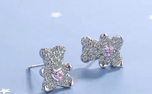 Buy & Sell Colyers South East London - Photos for Zircon teddy bear studs