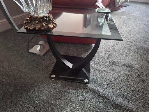 Buy & Sell Stanton Hill Ashfield - Photos for Black Glass Sofa End Table x2