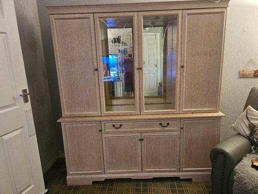 Buy & Sell Ossett Wakefield - Photos for Large display unit with lighting.