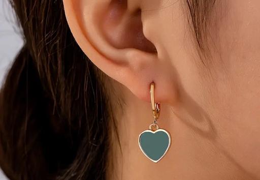 Buy & Sell Colyers South East London - Photos for Heart drop earrings