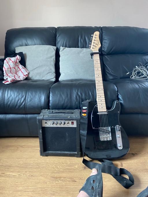 Buy & Sell Kirkby Knowsley - Photos for Guitar and amplifier