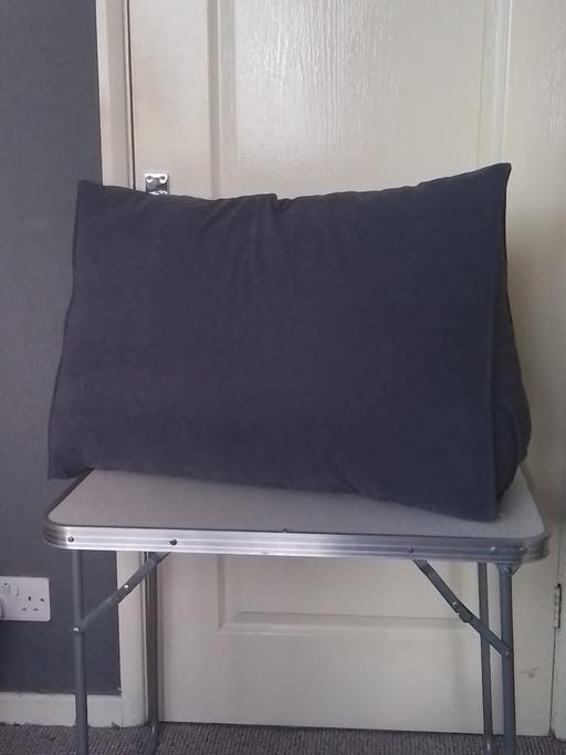 Buy & Sell Quarry Bank Dudley - Photos for wedge pillow