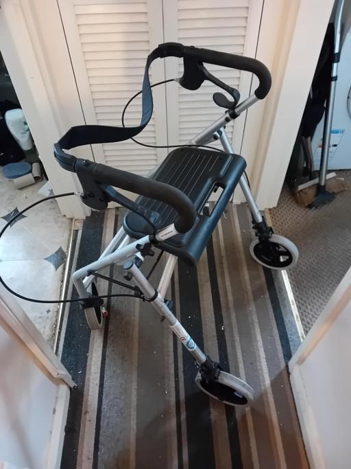 Buy & Sell Rassau Blaenau Gwent - Photos for 3 wheels walking aid