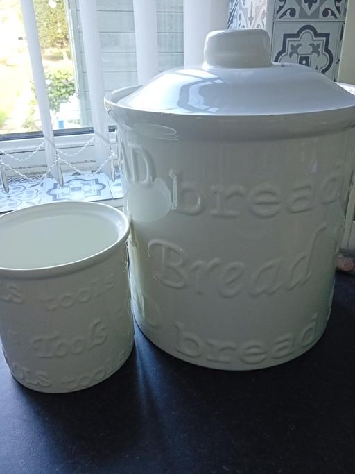Buy & Sell Hurst Green Dudley - Photos for bread bin & tools holder