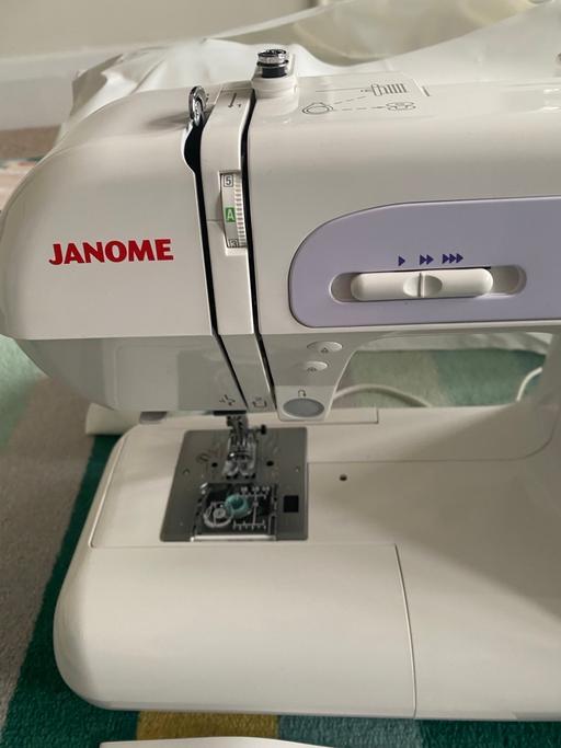Buy & Sell Twickenham Richmond upon Thames - Photos for Sewing Machine