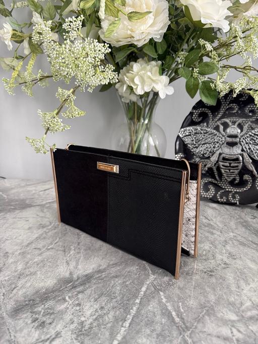 Buy & Sell West Kensington West London - Photos for River Island black clutch bag, never used