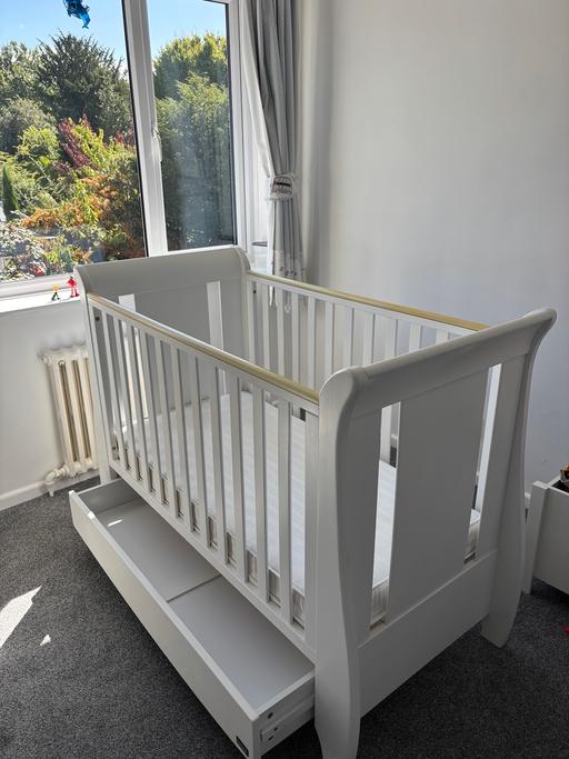 Buy & Sell Wergs Wolverhampton - Photos for Tutti Bambini Cot bed