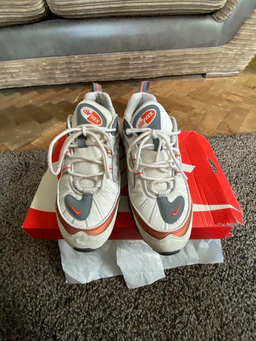 Buy & Sell Camberwell South East London - Photos for Air Max 98
