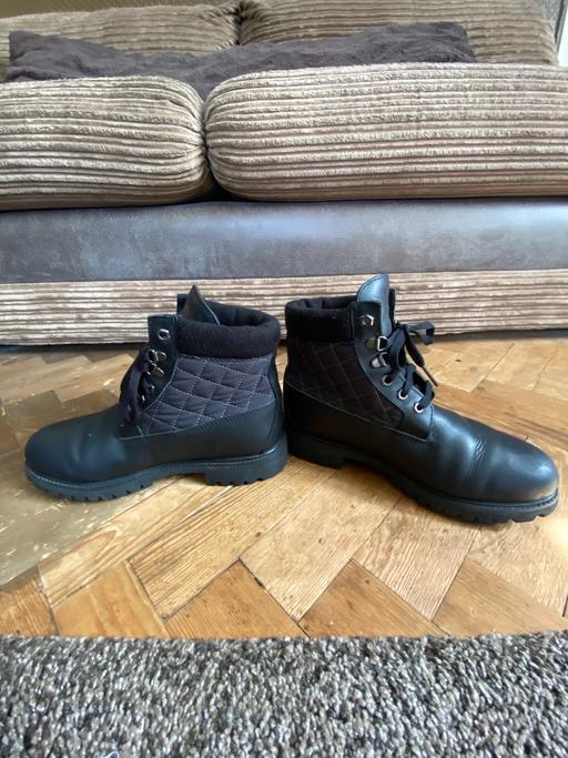 Buy & Sell Camberwell South East London - Photos for Timberland Boots