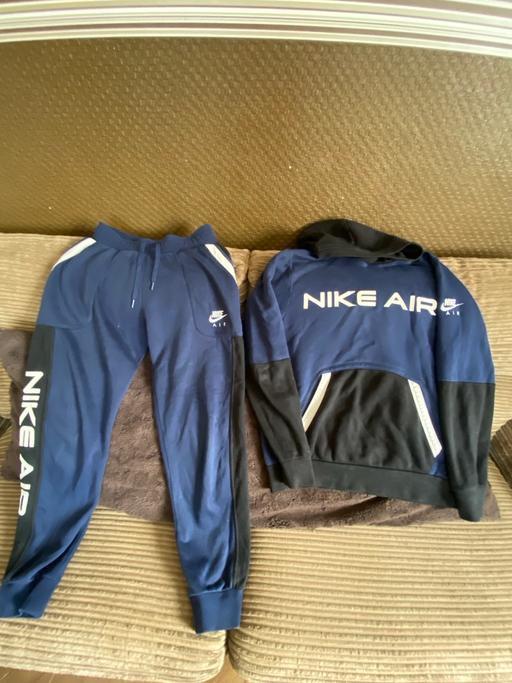 Buy & Sell Camberwell South East London - Photos for Nike Tracksuit