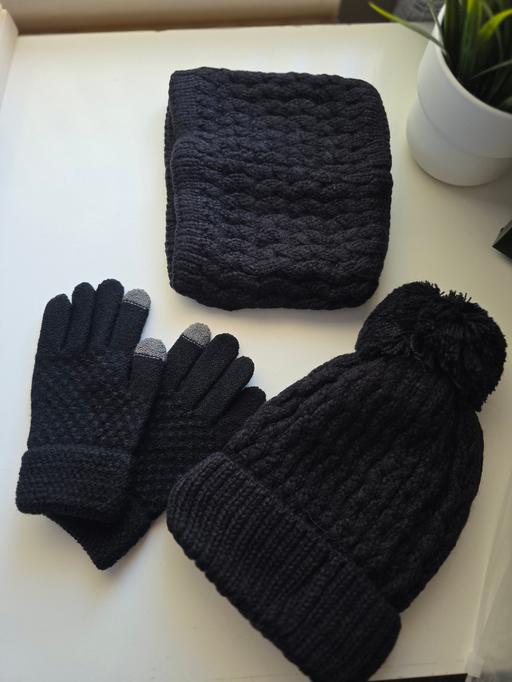Buy & Sell Kitts Green Birmingham - Photos for boys hat gloves and snood age 5/6