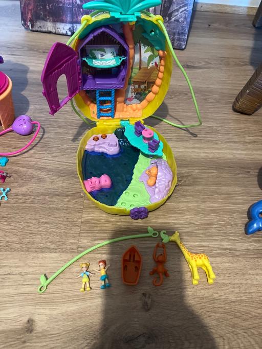 Buy & Sell Wickersley Rotherham - Photos for Polly pocket handbag pineapple