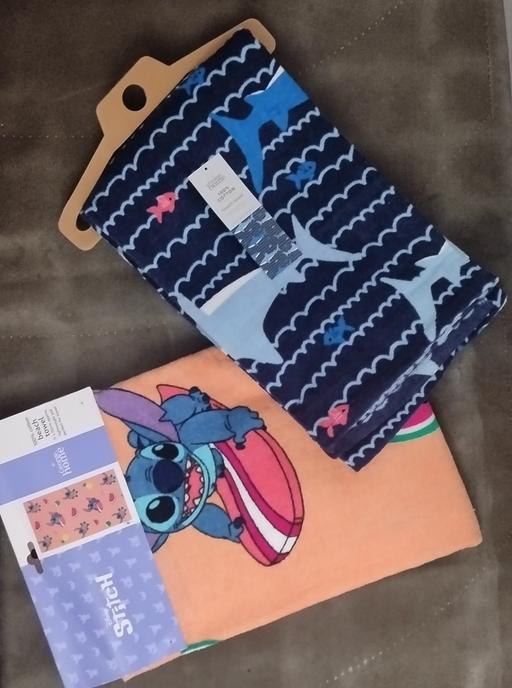 Buy & Sell Loxford East London - Photos for Bath towel set disney