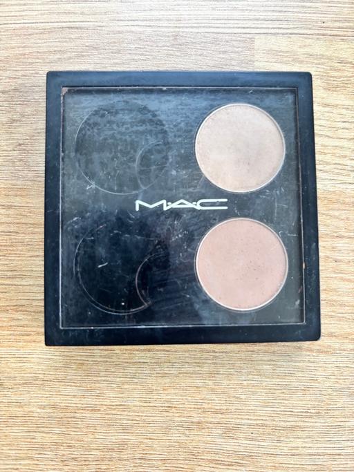Buy & Sell Surbiton Kingston upon Thames - Photos for MAC eye shadow palette with 2 eyeshadows