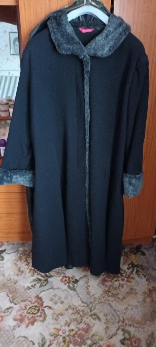 Buy & Sell St Giles Lincoln - Photos for Winter coat