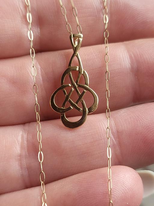 Buy & Sell Ramsgreave Ribble Valley - Photos for 9ct gold celtic knot necklace