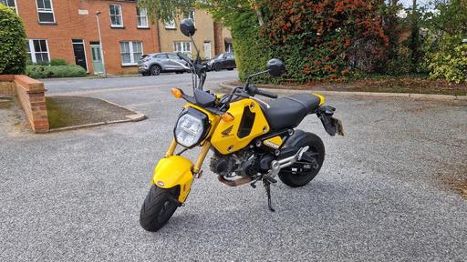 Vehicles Harpenden St. Albans - Photos for Honda Grom, yellow, 5286 miles, 2022 model
