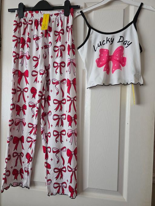 Buy & Sell Blackpool Town Centre Blackpool - Photos for Bow pyjamas age 10 yrs BNWT