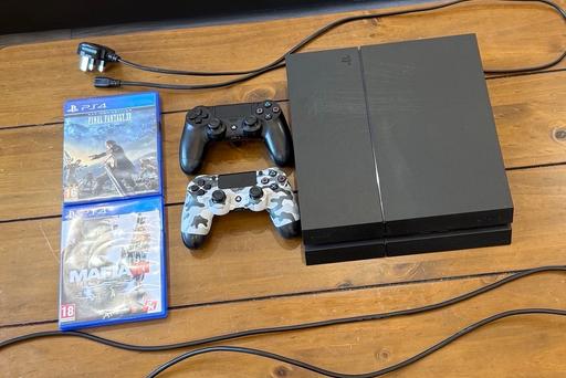 Buy & Sell Hockley Birmingham - Photos for Sony PlayStation 4 PS4 console & 2 controller