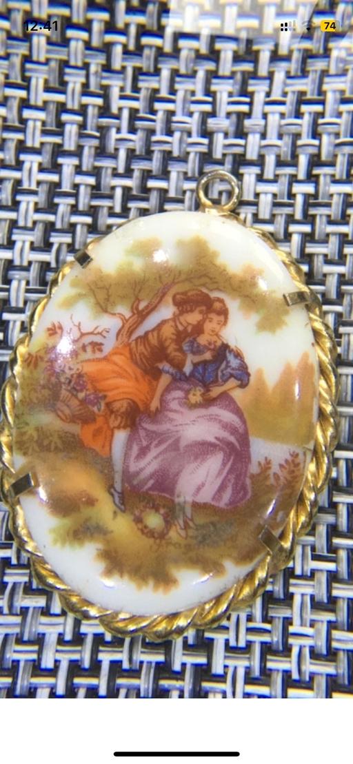 Buy & Sell Wilpshire Ribble Valley - Photos for Vintage Fragonard porcelain pendant