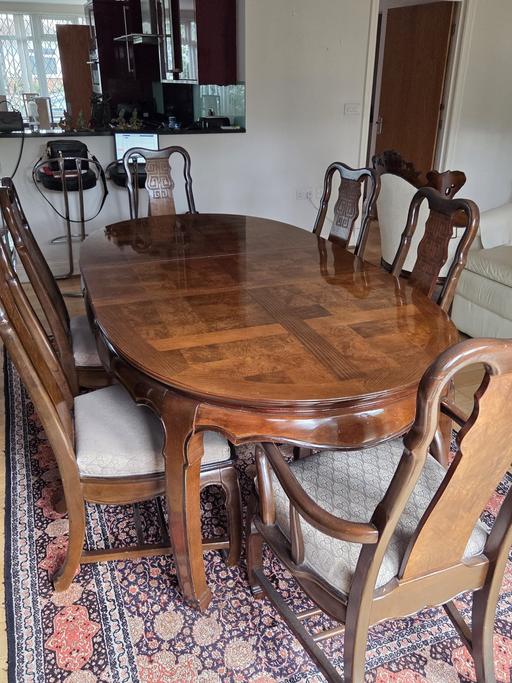 Buy & Sell Sanderstead South East London - Photos for Wooden Dining Table With 6 chairs