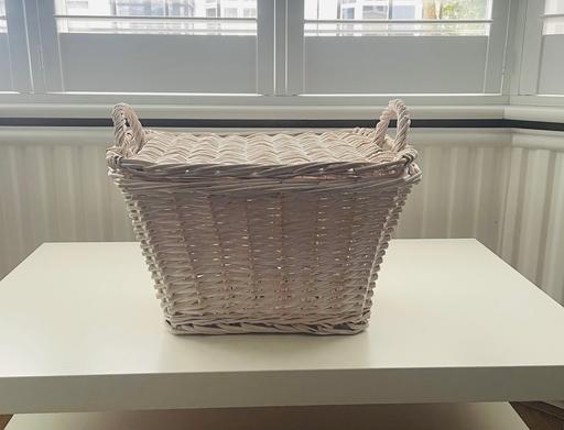 Buy & Sell Sutton South West London - Photos for Wicker Box with Lid