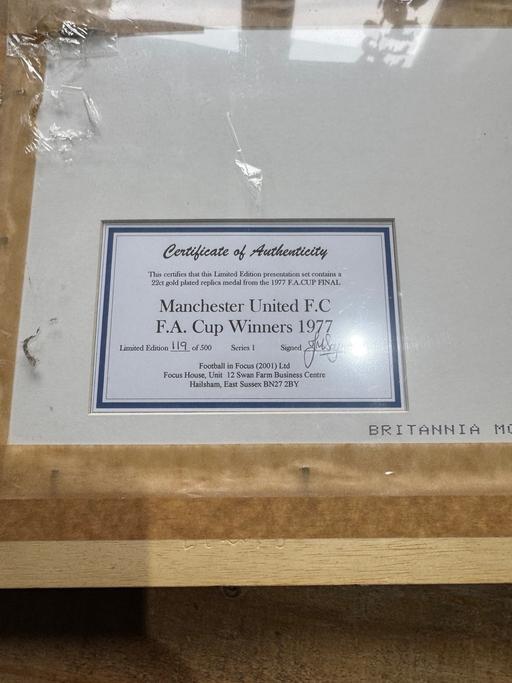 Buy & Sell Pitsea Basildon - Photos for 1977 Man United - FA cup winners presentation