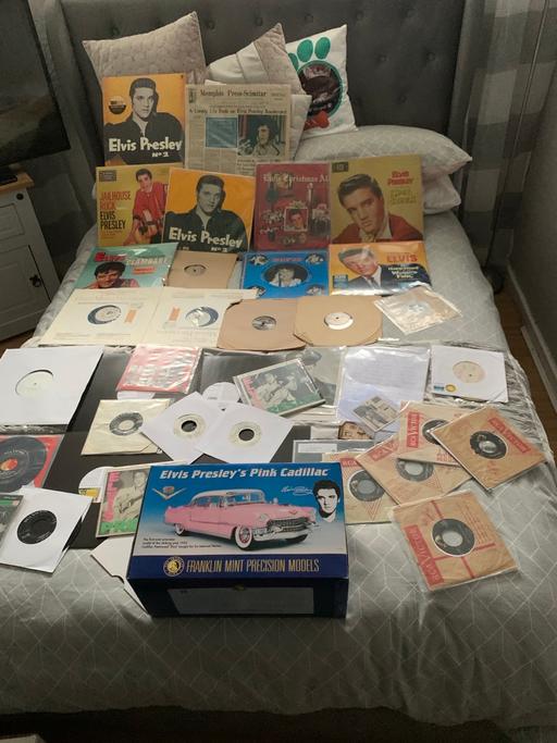 Buy & Sell Thornwood Glasgow - Photos for Elvis presents big collection sell or Px