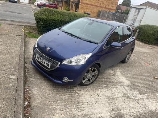 Vehicles Enfield Highway Enfield - Photos for 2012 Peugeot 208