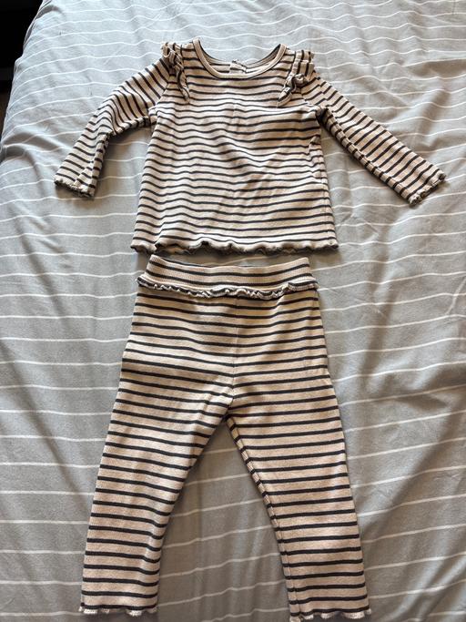 Buy & Sell Southdene Knowsley - Photos for Baby top and pants