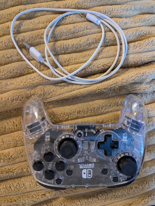 Buy & Sell Woodsetton Dudley - Photos for wireless Nintendo switch controller