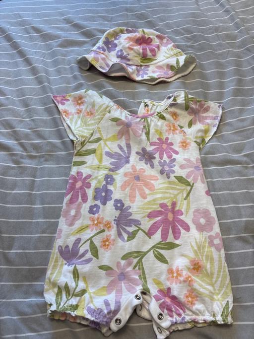 Buy & Sell Liverpool Knowsley - Photos for Baby girl outfit with matching hat