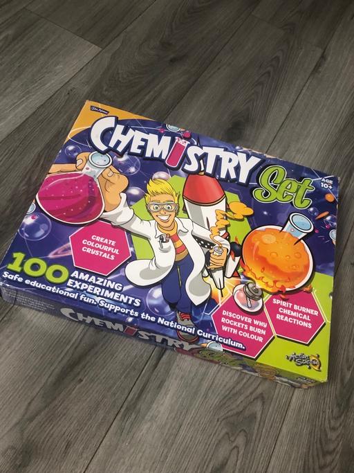 Buy & Sell Tividale Sandwell - Photos for Chemistry set