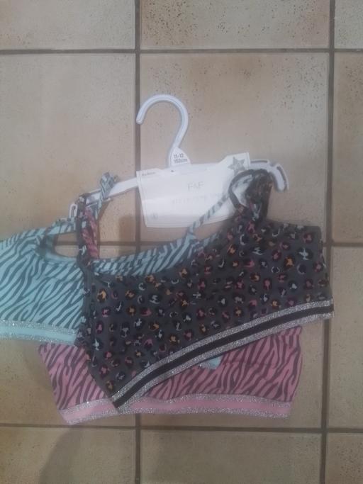 Buy & Sell Streetly Walsall - Photos for BRAND NEW THREE PACK GIRLS CROP TOPS