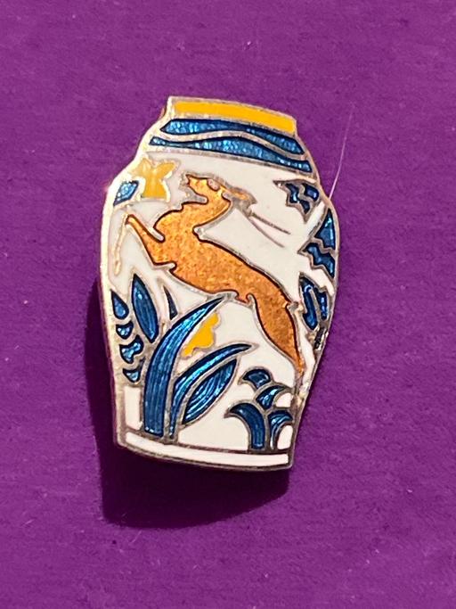 Buy & Sell Ovingdean Brighton - Photos for Beautiful vintage enamel Poole pottery brooch