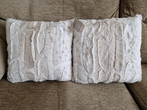 Buy & Sell Ramsgate Thanet - Photos for bn 2 x furry cushions