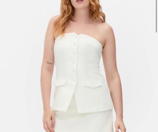 Buy & Sell Hersham Elmbridge - Photos for White strapless waistcoat