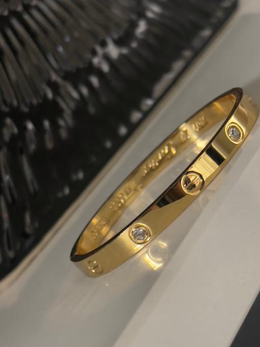 Buy & Sell Wardley Industrial Estate Salford - Photos for Gold bracelet