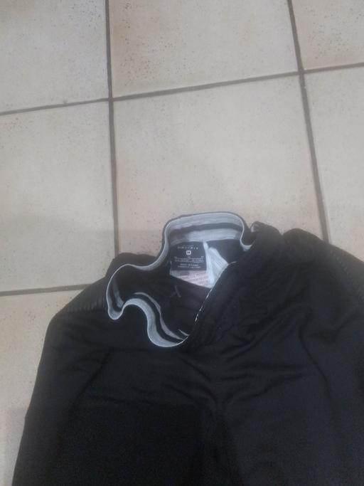Buy & Sell Streetly Walsall - Photos for BOYS DRI-FIT BLACK FOOTBALL SHORTS