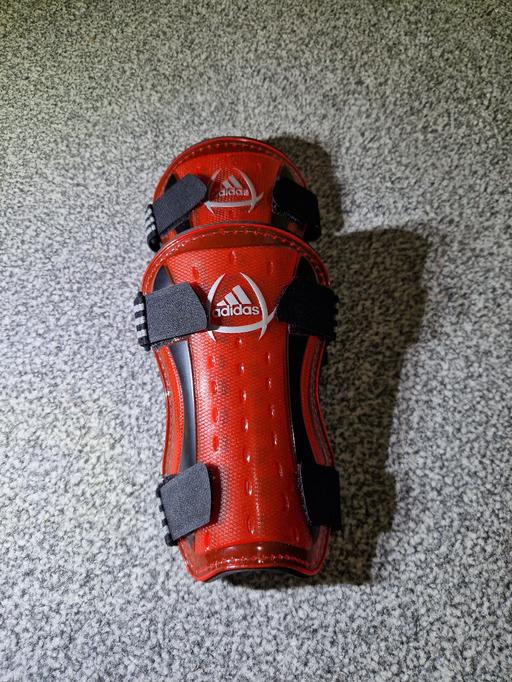 Buy & Sell Quine`s Hill Douglas - Photos for Adidas Estav Lo Lite Shinguards - Small