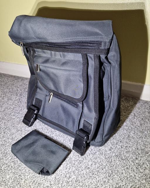 Buy & Sell Quine`s Hill Douglas - Photos for Sling Crossbody Backpack for Men Women