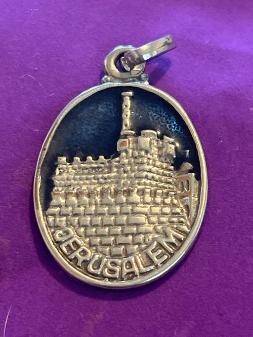 Buy & Sell Ovingdean Brighton - Photos for Vintage pendant