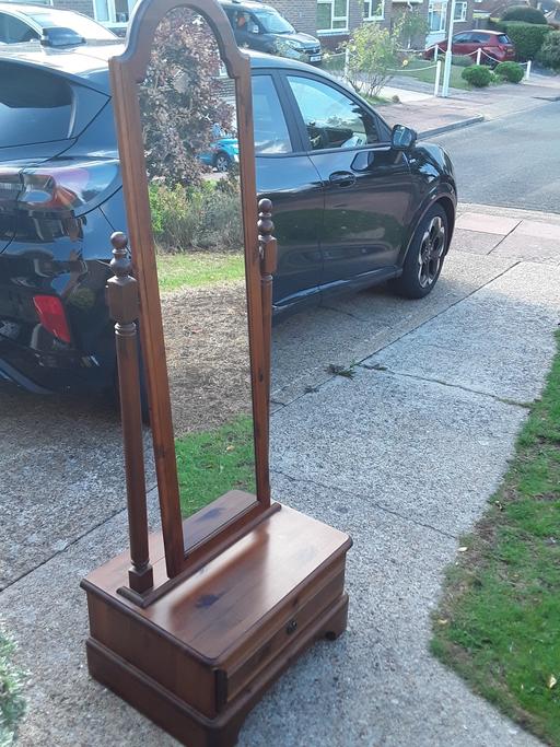 Buy & Sell Castle Goring Worthing - Photos for ducal free standing mirror with drawer