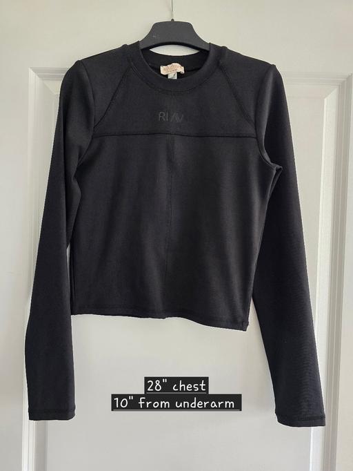 Buy & Sell Oldbury Sandwell - Photos for River Island Reactive top
